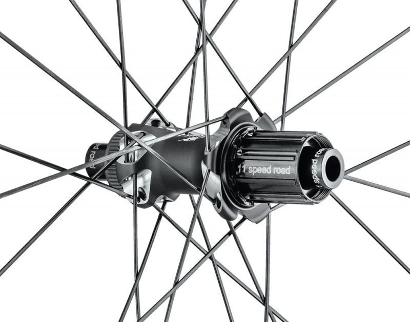 DT Swiss GRC 1400 Spline® 42 Carbon 28" Disc Hinterrad – Bild 2