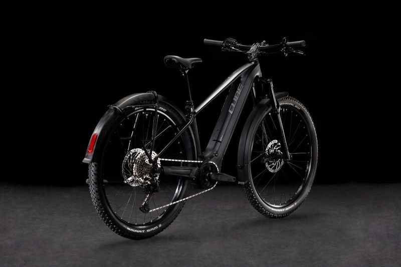 Cube Reaction Hybrid Race 800 Allroad black´n´metal – Bild 7